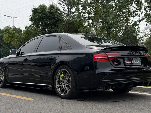 Audi A8 2013