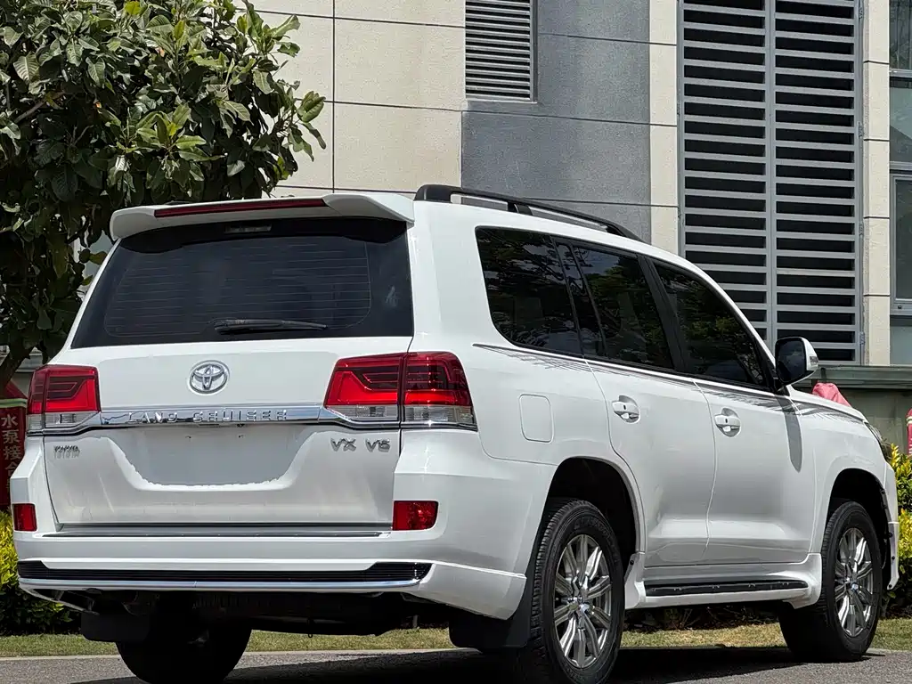 Toyota Land Cruiser 2013 — фото 5