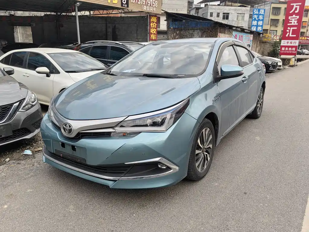 Toyota Corolla 2017 — фото 1