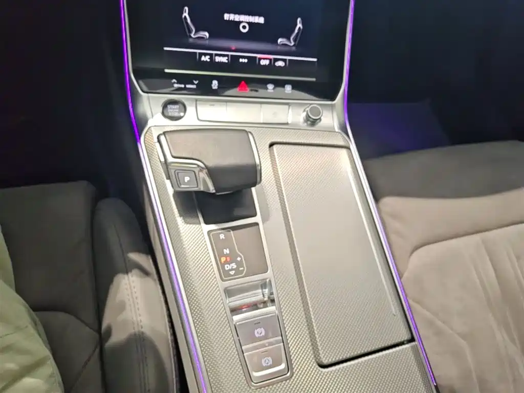 Audi A6L 2023 — фото 21
