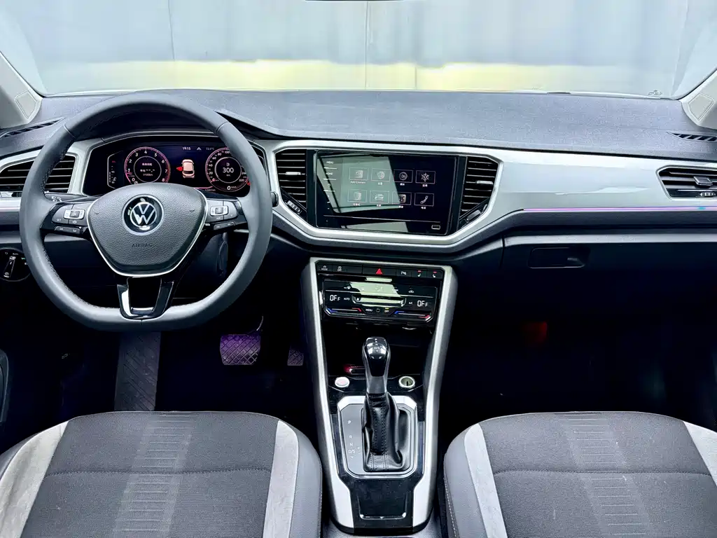 Volkswagen T-Roc 2022 — фото 7