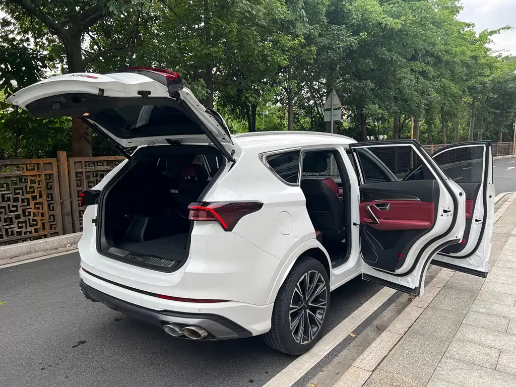 Jetour X70 PLUS 2022 — фото 27