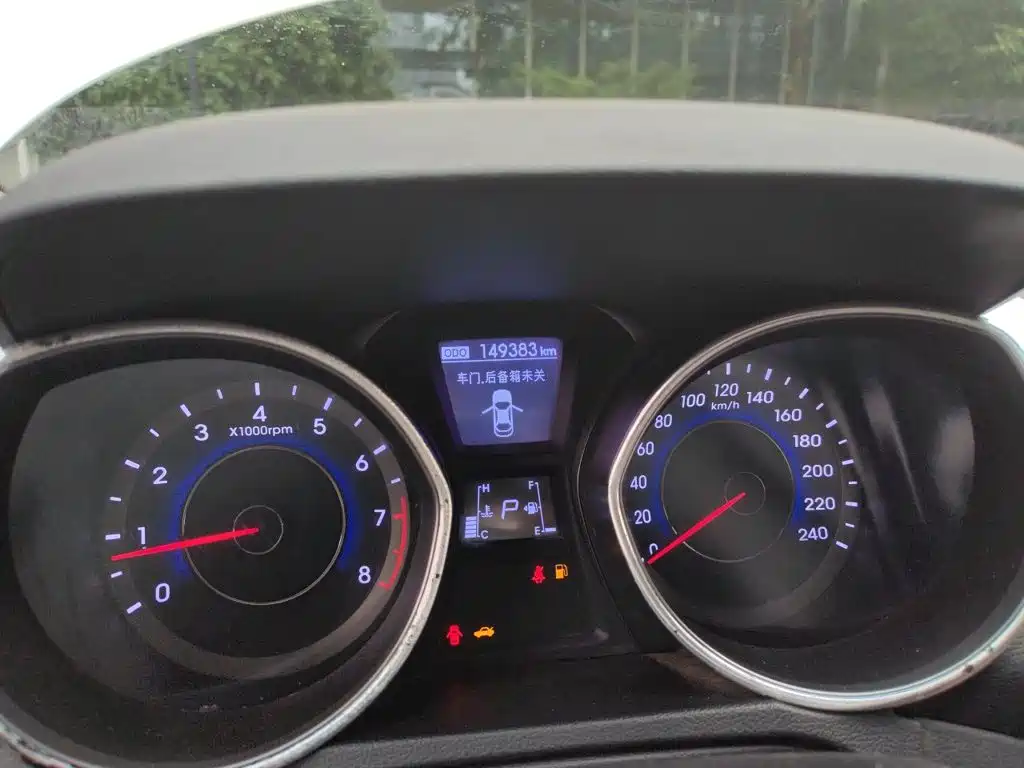 Hyundai Elantra 2015