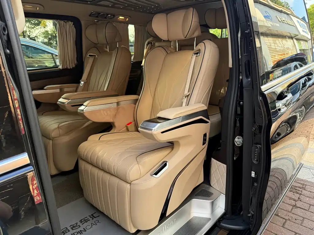 Mercedes-Benz Vito 2022 — фото 24