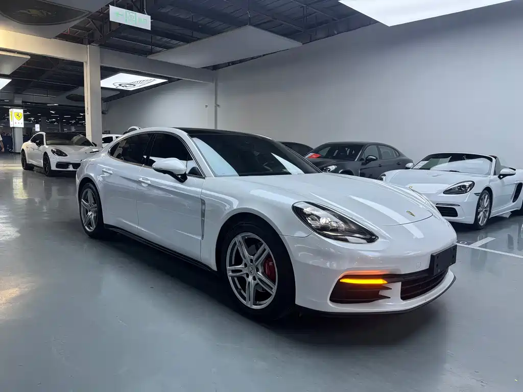 Porsche Panamera 2017 — фото 3