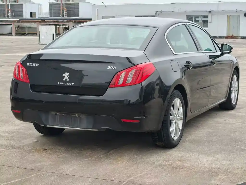 Peugeot 508 2015 — фото 5