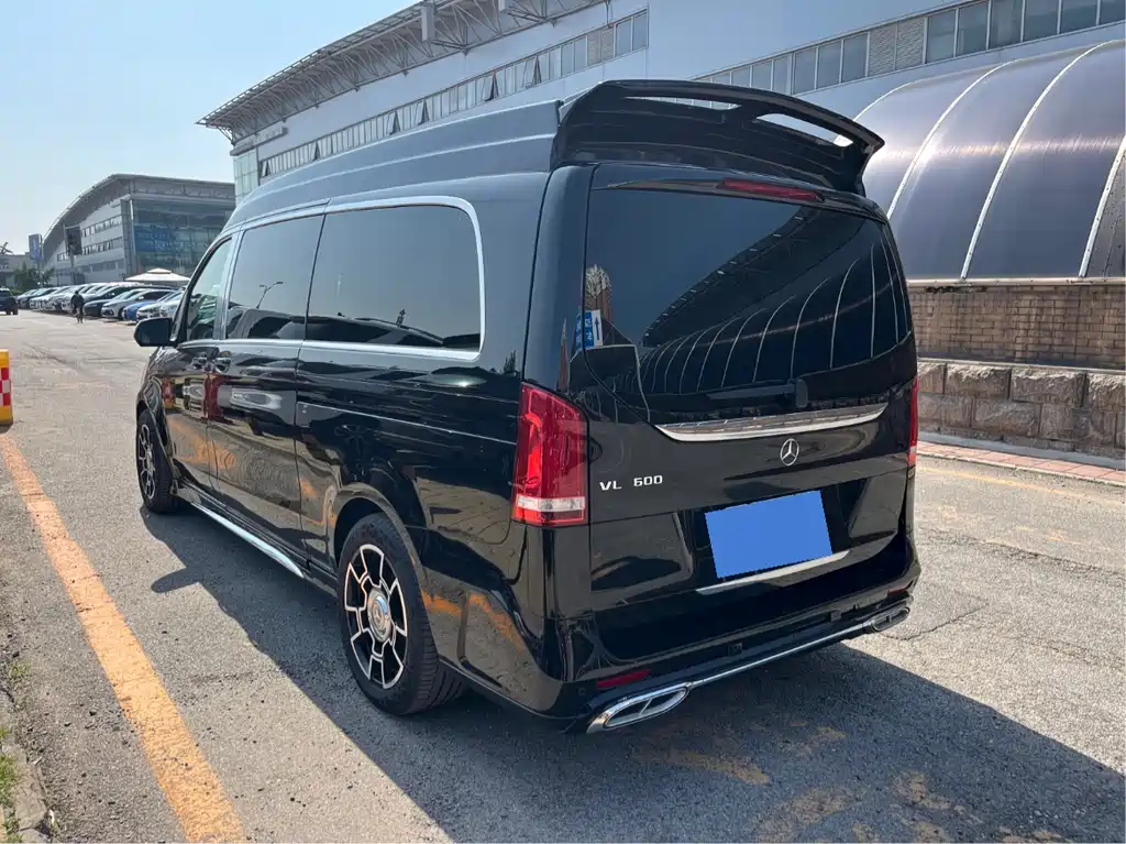 Mercedes-Benz V-Class 2021