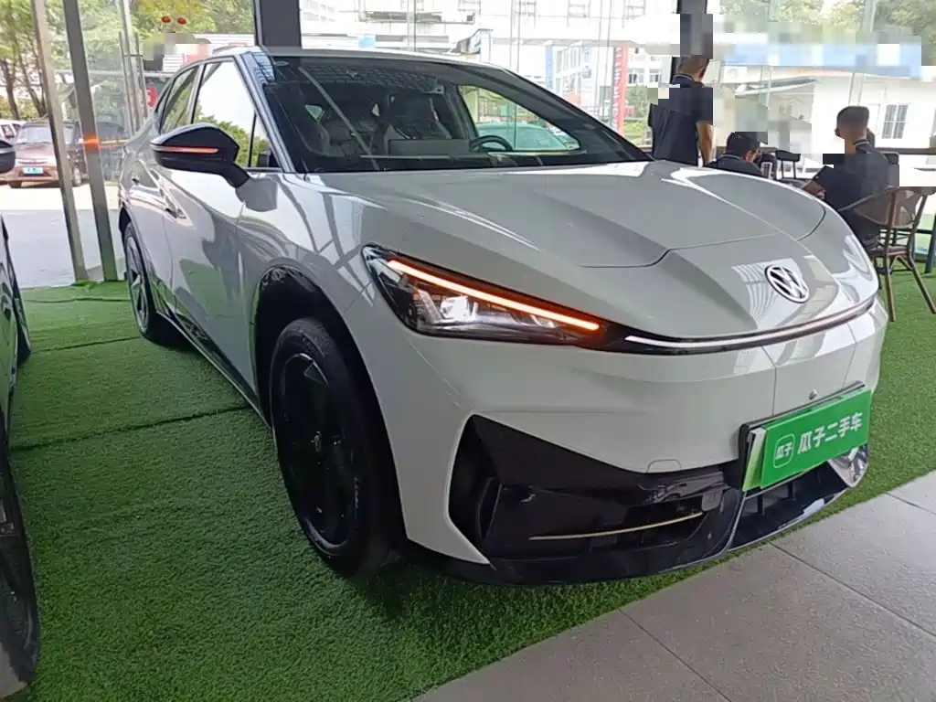 Volkswagen Distinctive 06 2025 — фото 4