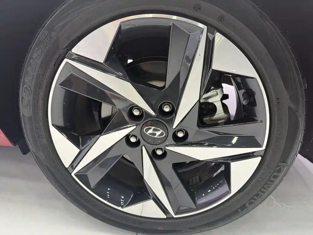 Hyundai Elantra 2022