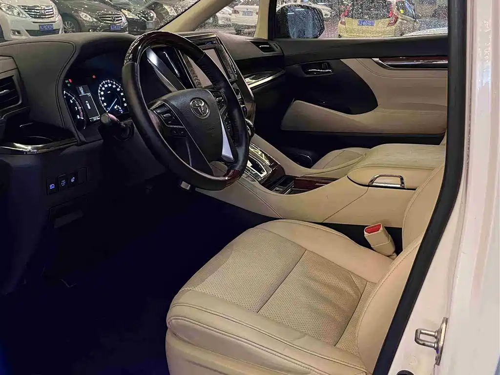 Toyota Alphard 2015 — фото 3