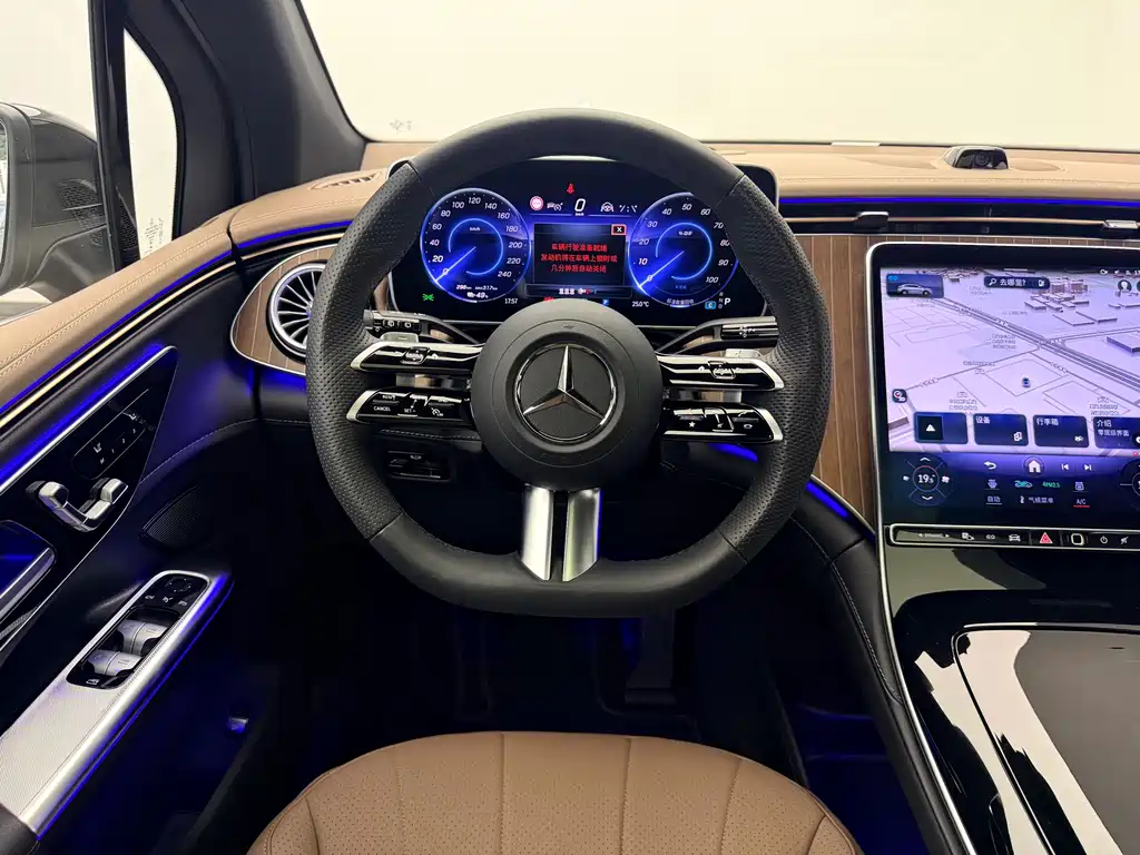 Mercedes-Benz EQE SUV 2025 — фото 16