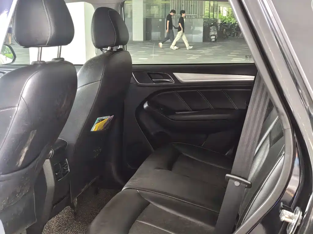 Roewe RX5 New Energy 2019