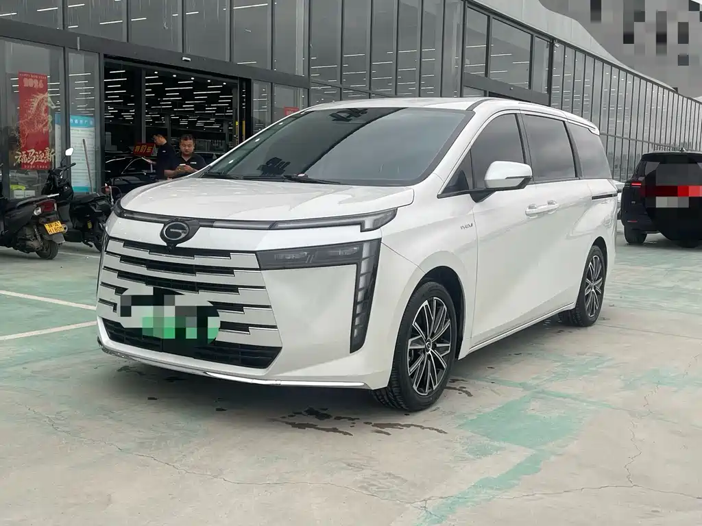 GAC Motor E8 PHEV 2024 — фото 1
