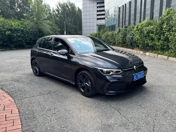 Volkswagen Golf 2022