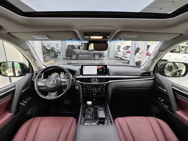 Lexus LX 2020