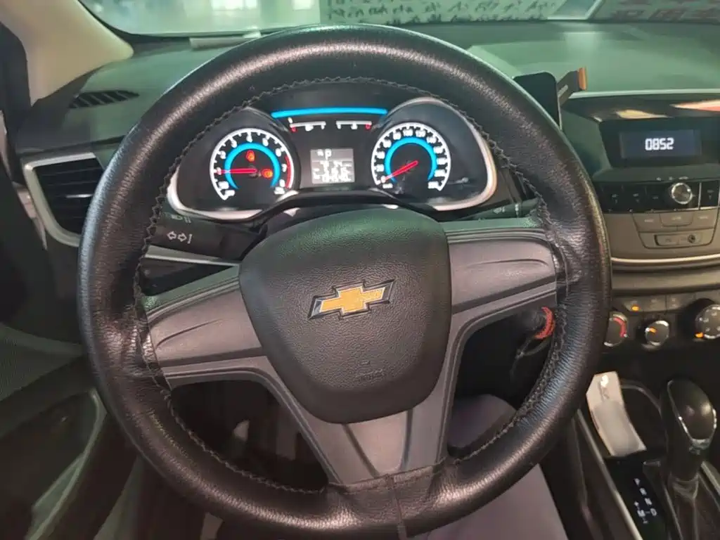 Chevrolet Cavalier 2018 — фото 11