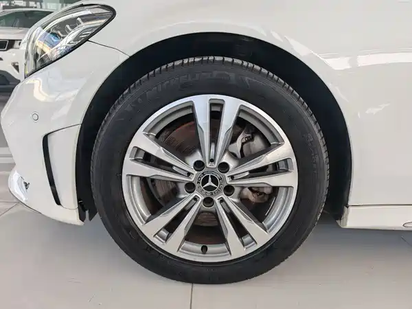 Mercedes-Benz C-Class 2019