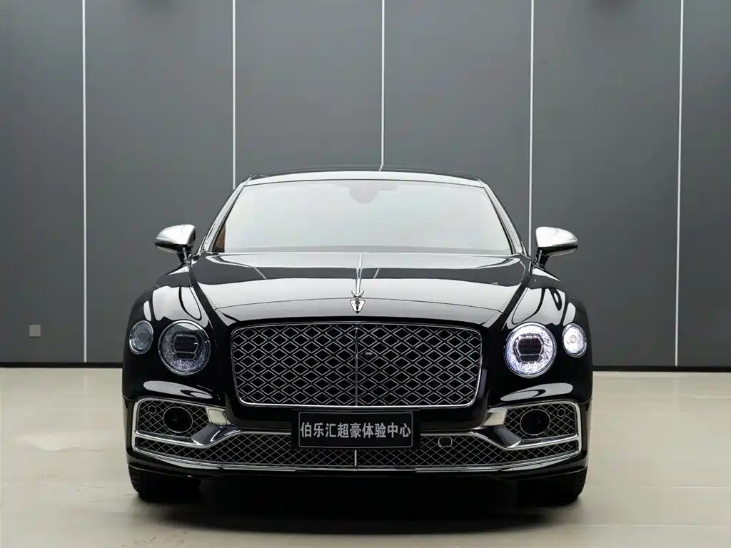 Bentley Flying Spur PHEV 2022 — фото 5