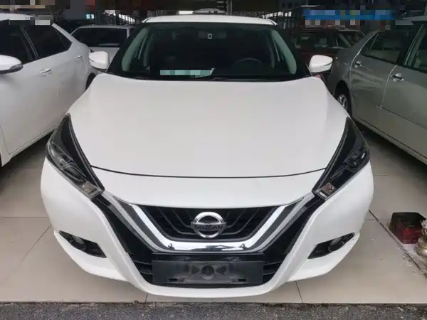 Nissan Bluebird 2018