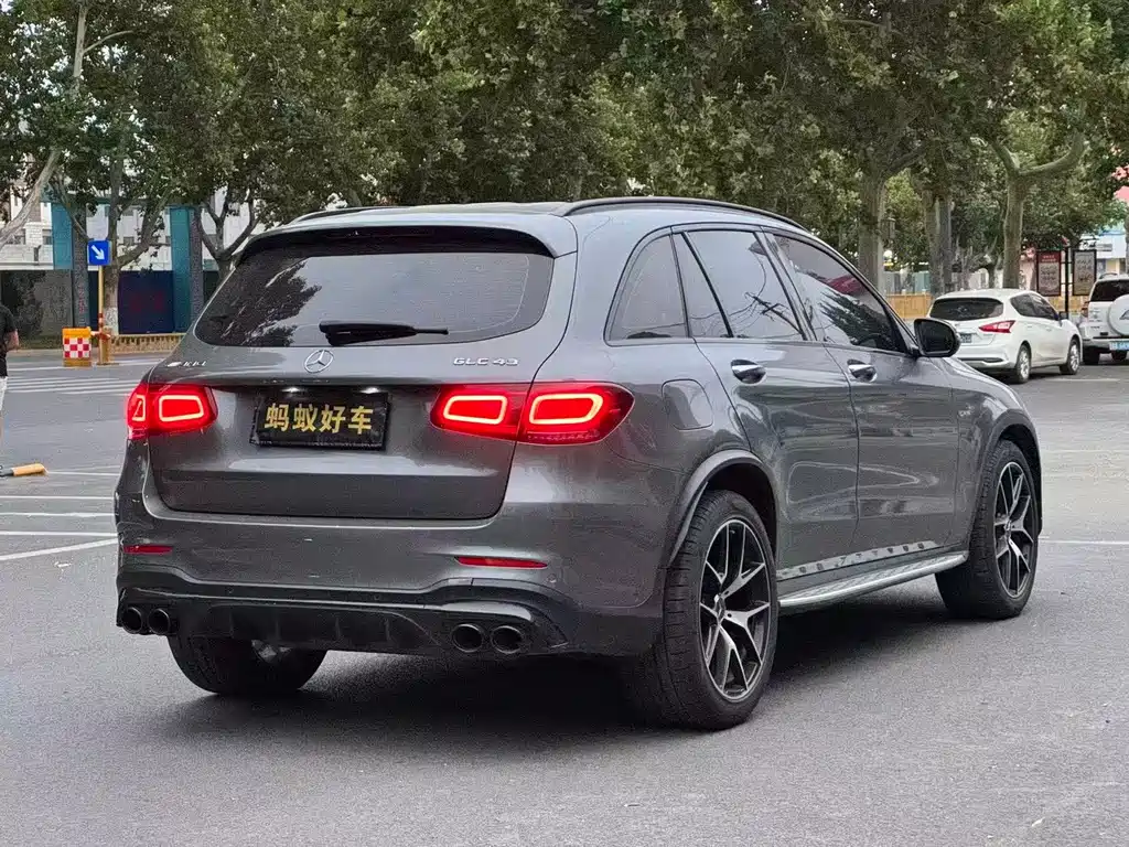 Mercedes-Benz GLC AMG 2022 — фото 6