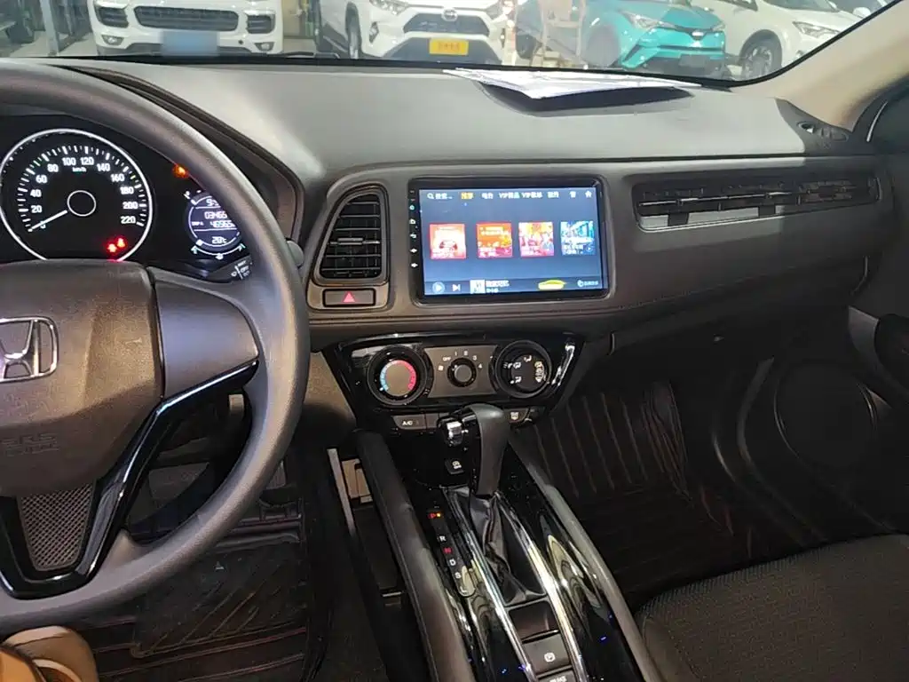 Honda Vezel 2021 — фото 10