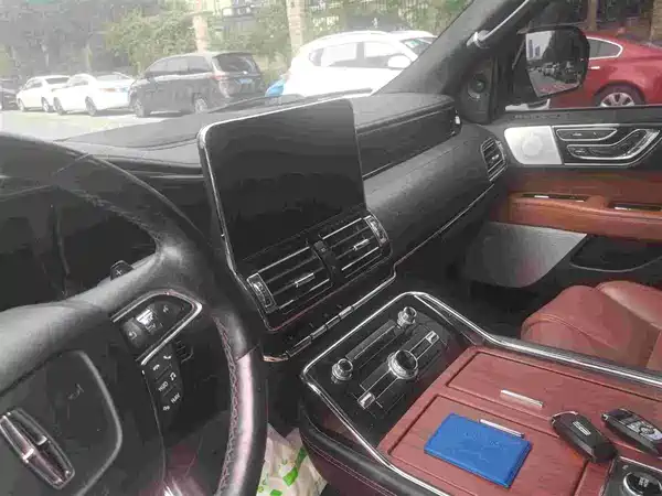 Lincoln Navigator 2020