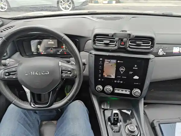 Lynk & Co 03 2021