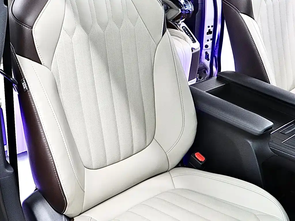 Toyota Sienna 2023 — фото 16