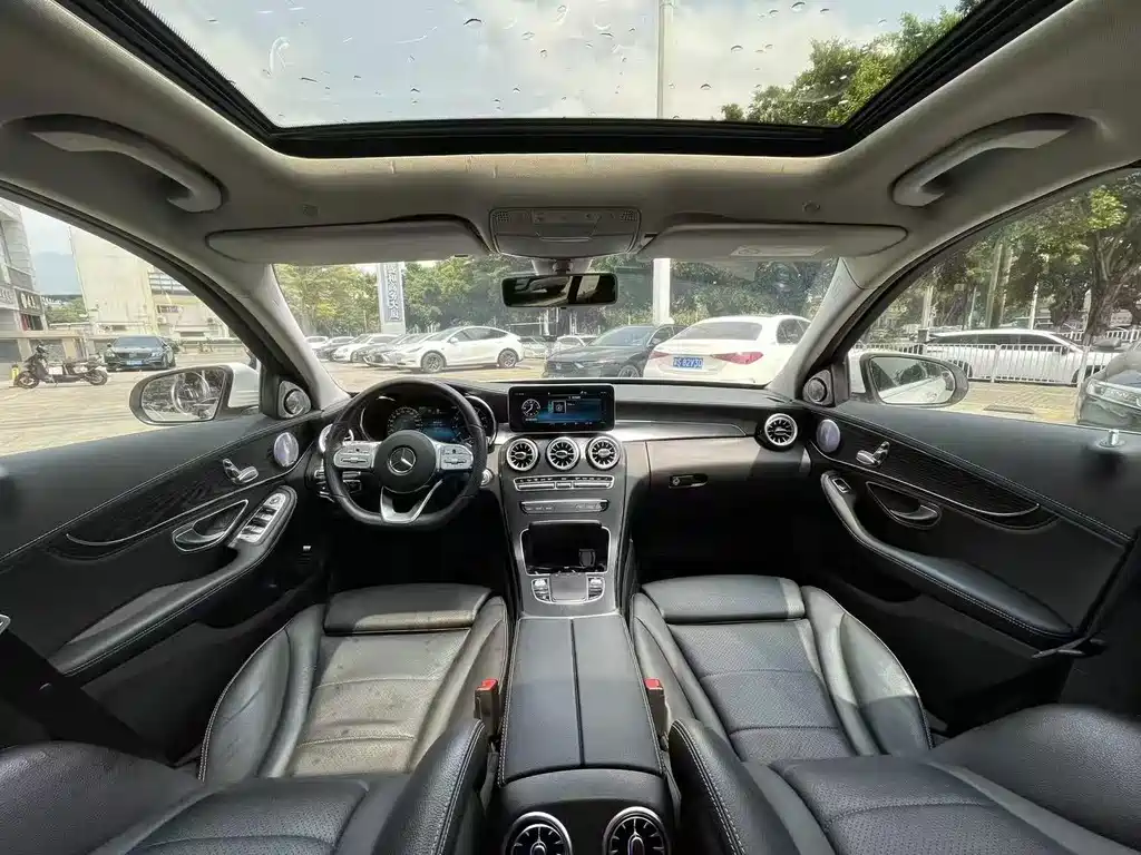 Mercedes-Benz C-Class 2020 — фото 13