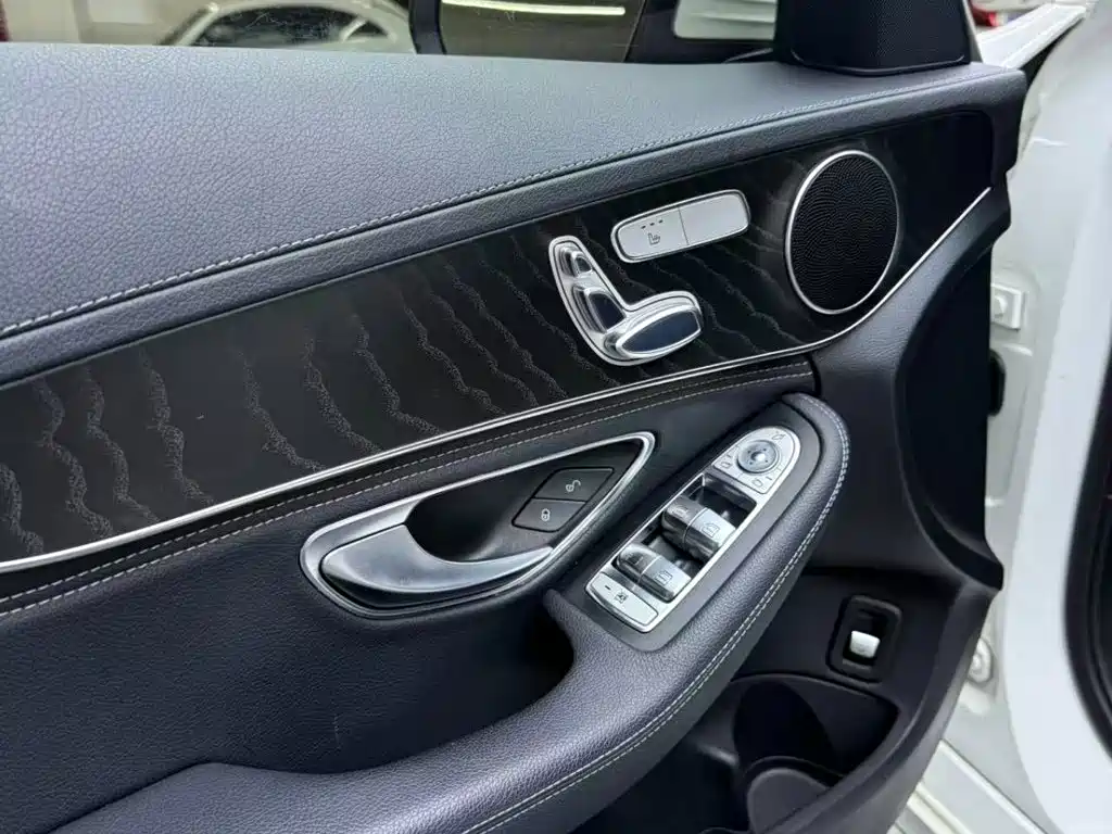 Mercedes-Benz C-Class 2017 — фото 10