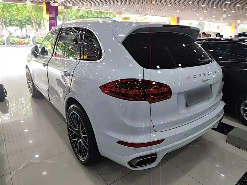 Porsche Cayenne 2015 — фото 5