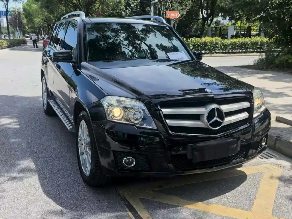 Mercedes-Benz GLK-Class 2011