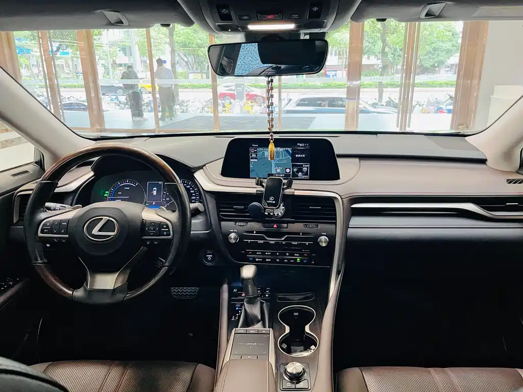 Lexus RX 2020 — фото 17