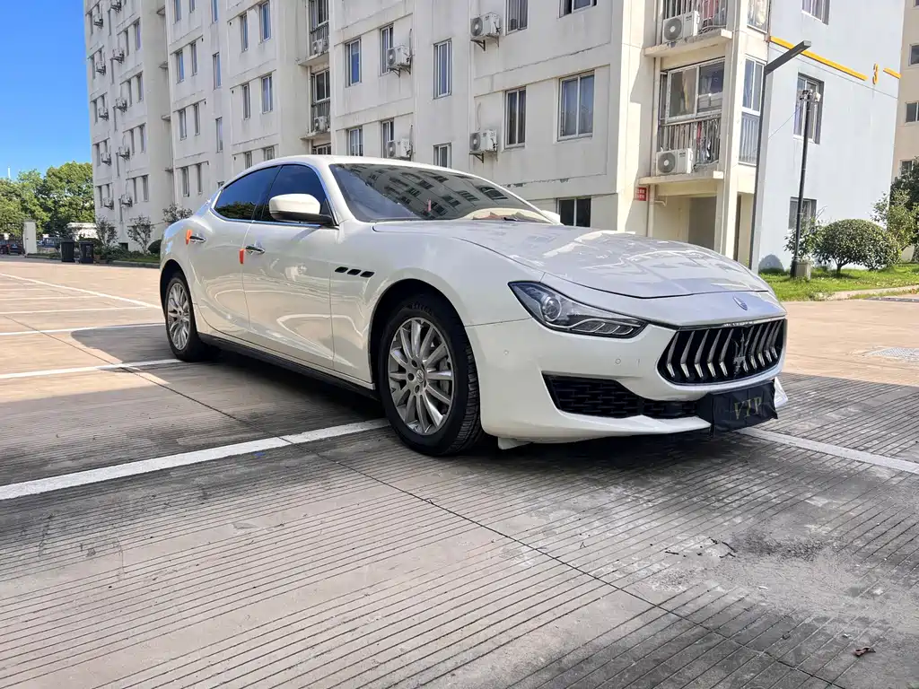 Maserati Ghibli 2022 — фото 5