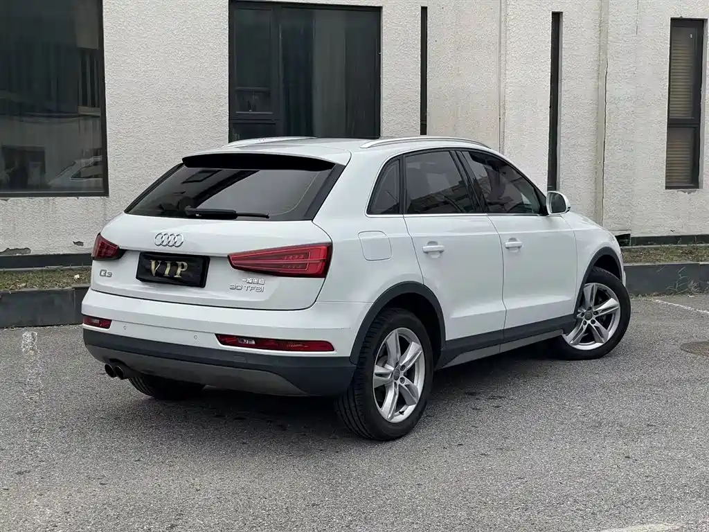 Audi Q3 2017 — фото 3