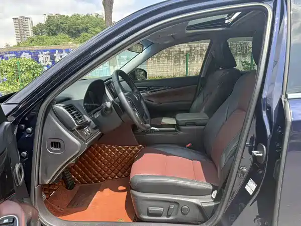 Toyota Crown 2018
