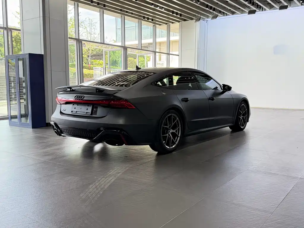 Audi A7 2021 — фото 20