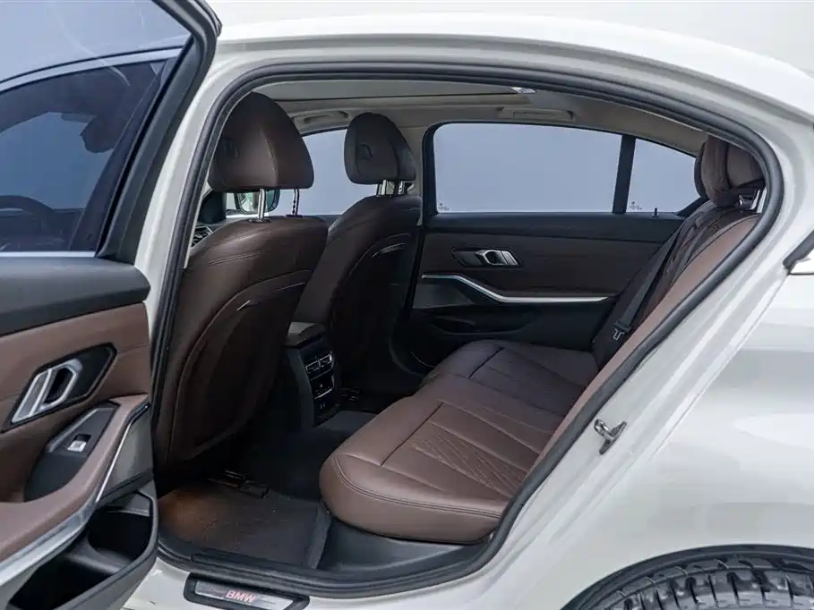 BMW i3 2023 — фото 16