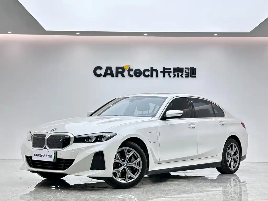 BMW i3 2023 — фото 1