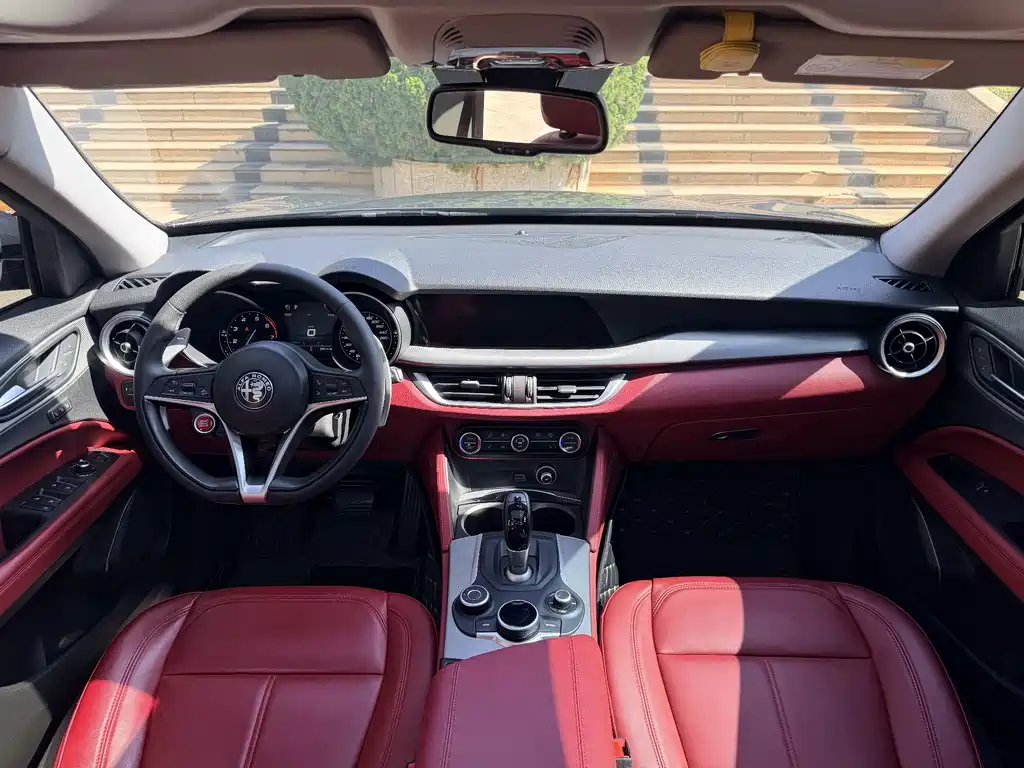 Alfa Romeo Stelvio 2020 — фото 19