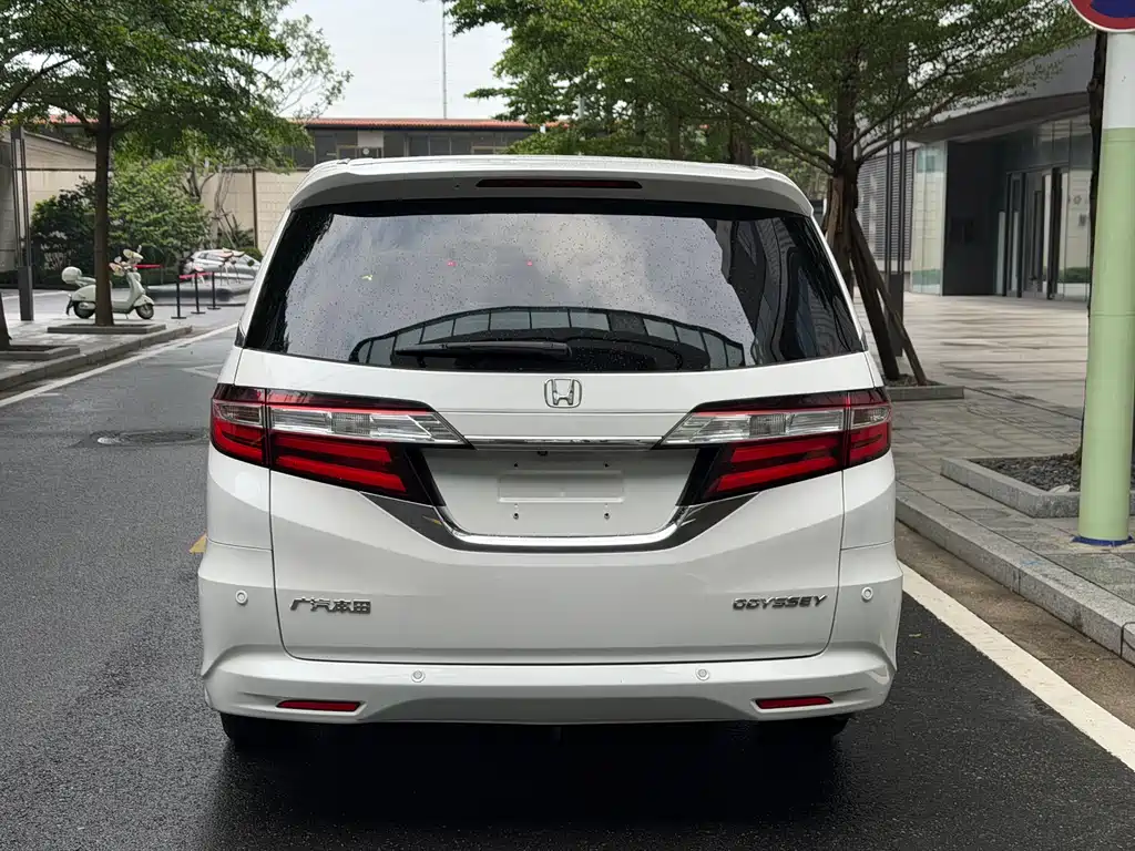 Honda Odyssey 2019 — фото 17
