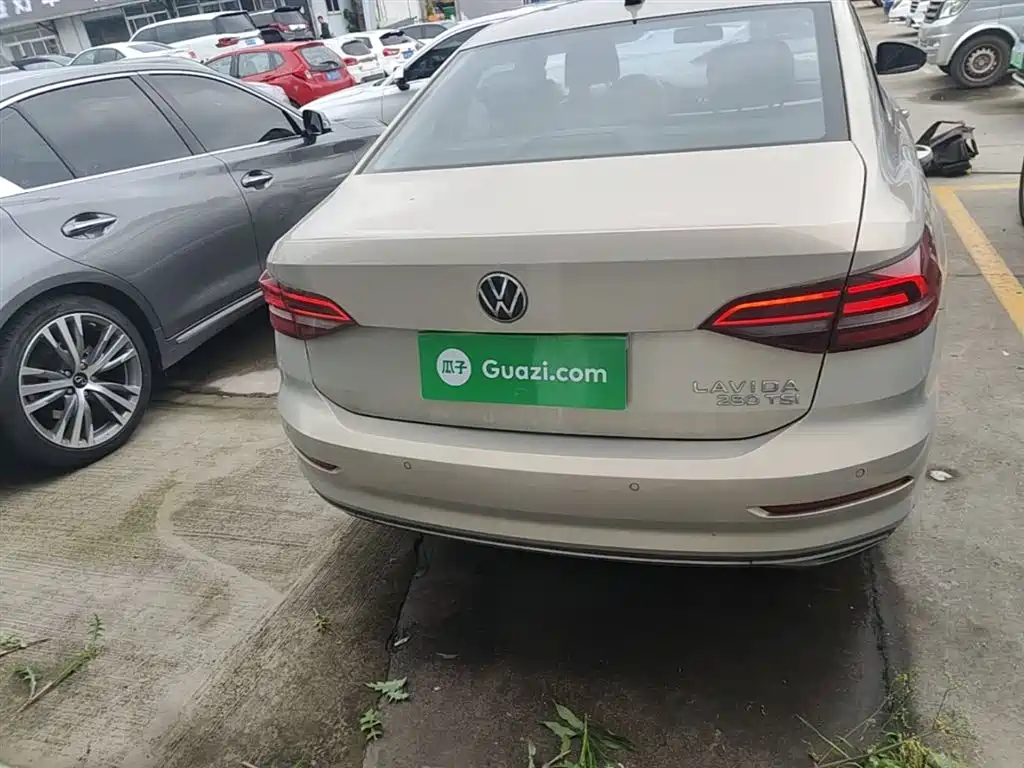 Volkswagen Lavida 2021