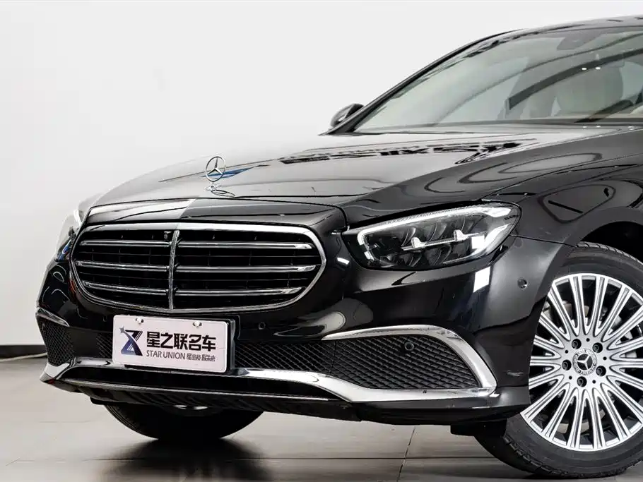Mercedes-Benz E-Class 2023 — фото 3