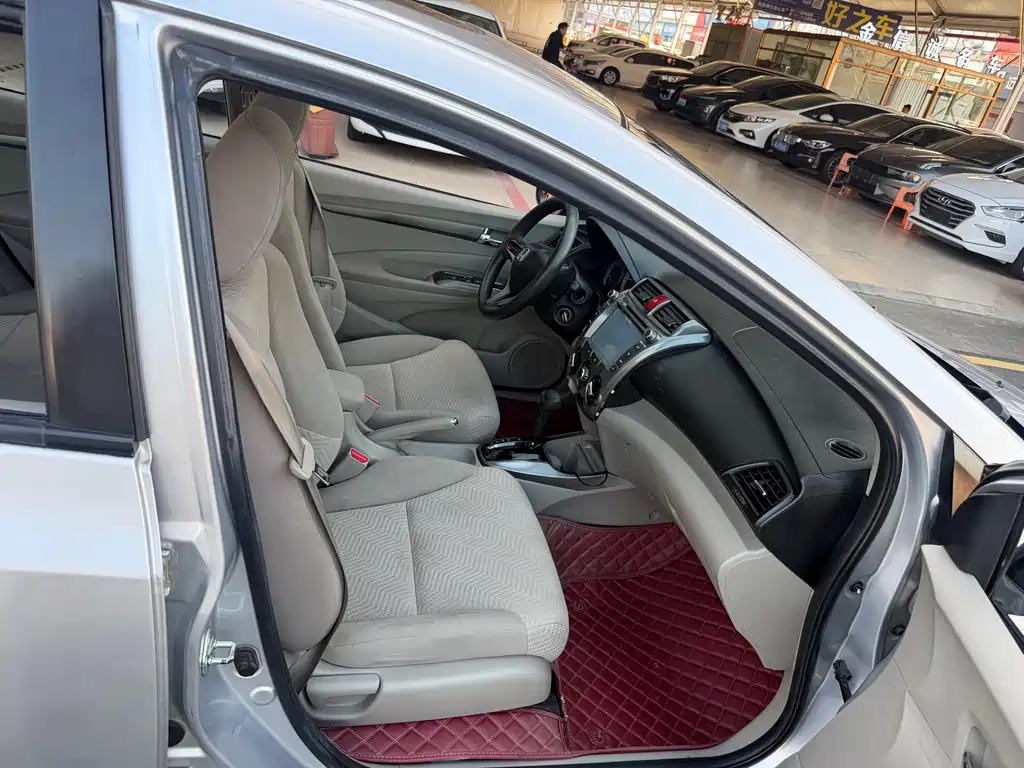 Honda City Classic 2015 — фото 14