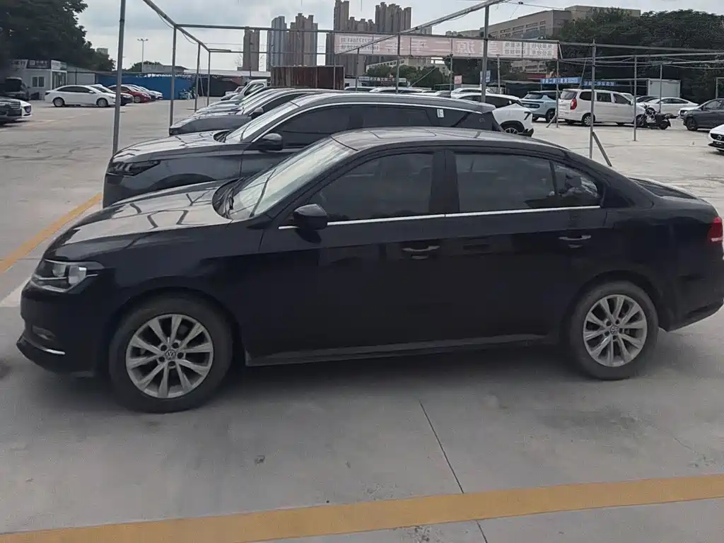 Volkswagen Lavida 2016
