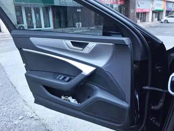 Audi A6L 2024
