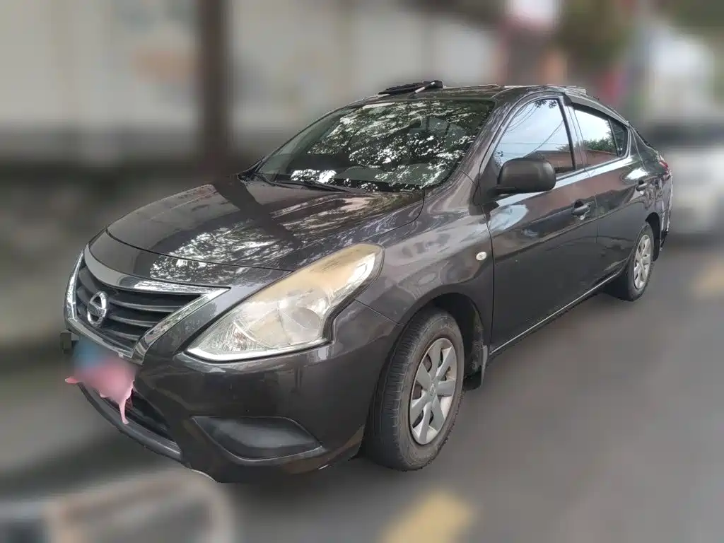 Nissan Sunny 2014