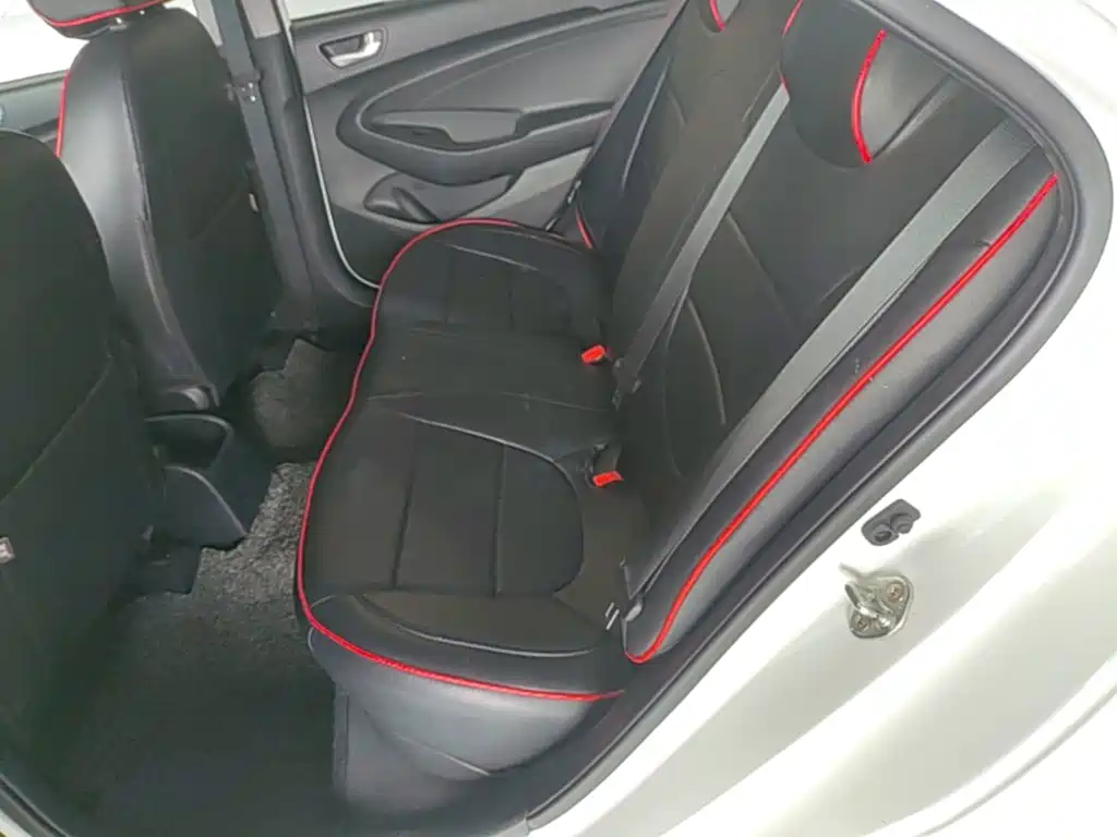 Hyundai Accent 2019 — фото 17