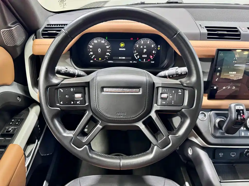 Land Rover Defender 2022 — фото 24