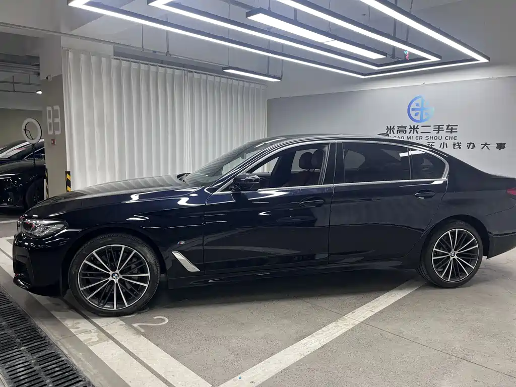 BMW 5 Series 2023